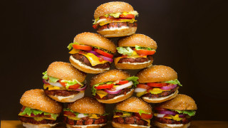 Hamburgers wooden table black background 2 - professional free wallpaper