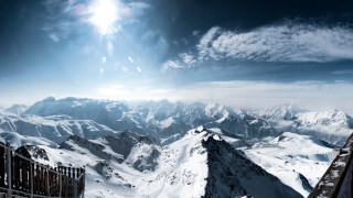 Mountain snowboard sky city lake - a snowboard free wallpaper
