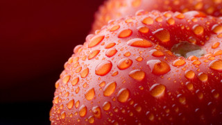 Red apple water drops macro 4 - delaunay free wallpaper