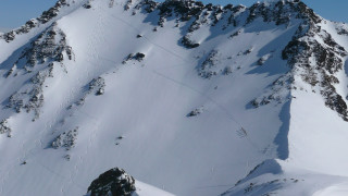 Mountain ski lift snow sky - a sky background free wallpaper for desktop