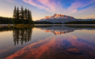 Mountain reflection lake sunset pink 7 - beautiful free wallpaper