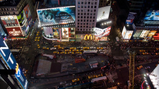 City traffic night tokyo neon - eric auld free wallpaper