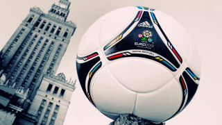 Soccer ball rock building clock - constructivism free wallpaper
