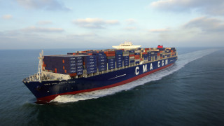 Cargo ship ocean sunny clouds - turnaround free wallpaper