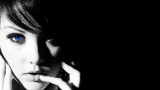Gothic blueeyes serious woman blackhair - blue eye free wallpaper