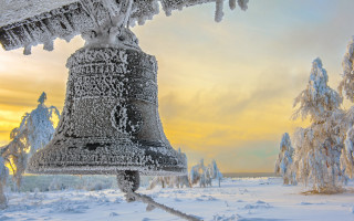 Ice bell snowy landscape sunset - tree and a sunset in the background free wallpaper