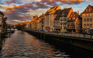 River city bridge oldbuildings sunset 2 - a bridge in the middle free wallpaper