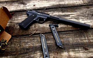 Gun scissors wooden table cartridges - matte finish free wallpaper