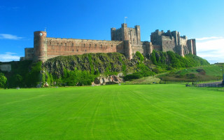 Castle green lawn blue sky - edmund greacen free wallpaper