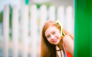 Girl red hair yellow bow - a yellow bow free wallpaper