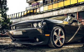 Black sports car graffiti building 2 - graffiti free wallpaper