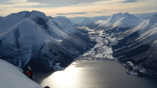 Mountain lake snowy sky outdoor - a lake and mountains free wallpaper