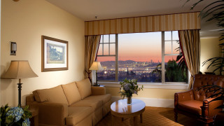 Living room couch chair window 2 - kinkade free wallpaper