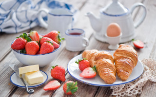 Plate strawberries croissants tea cheese - delaunay free wallpaper