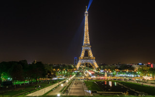 Eiffel tower night lights walkway - paris school free wallpaper