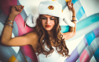 Woman whitehat yellowobject portrait photorealistic - a yellow object free wallpaper