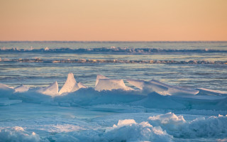 Large ice water sky dock - a few cloud free wallpaper