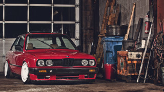 Red car garage junk bicycle - a red car free wallpaper