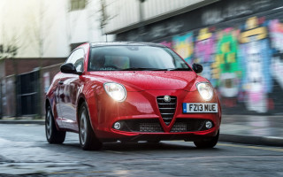 Red alfa car street graffiti - a graffiti free wallpaper