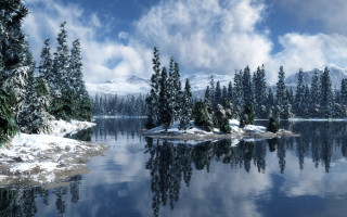 Snowy lake mountains forest clouds - the shore free wallpaper
