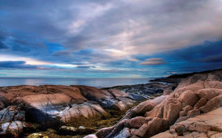 Rocky beach lake mountains cloudy 3 - a rocky beach free wallpaper