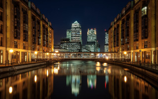 City river bridge night architecture - a city free wallpaper