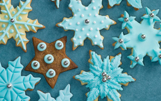 Cookies snowflakes star folk art - a close up of a bunch free wallpaper