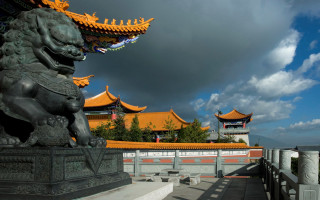 Lion statue building cloudy sky - emperor huizong of song free wallpaper