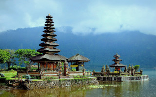 Lake pagoda mountains city sky - abidin dino free wallpaper