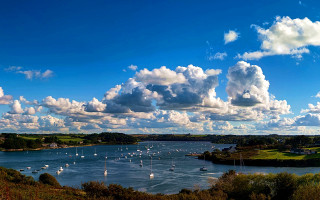 Lake boats clouds hill scenery - david brewster free wallpaper