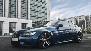 Blue car building sky clouds - an gyeon free wallpaper for desktop
