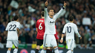 Celebration soccer player team crowd - heroic free wallpaper