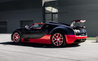 Black red sports car open - a window open free wallpaper