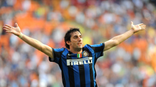 Stadium man outstretched arms soccer - a photo free wallpaper