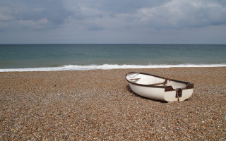 Boat beach cloudy sky ocean - beach free wallpaper