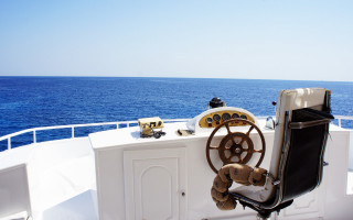 Steering wheel boat ocean deck - wheel free wallpaper