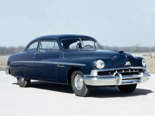 Classic car parking lot sky - a classic car free wallpaper