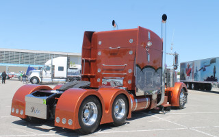 Large truck trailer semi children - cleve gray free wallpaper