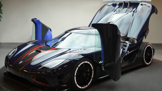 Black sports car open door - body free wallpaper
