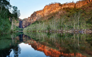 River mountain trees bridge autumn 2 - elizabeth durack free wallpaper