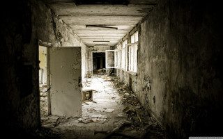 Dark hallway door chair debris - debris free wallpaper