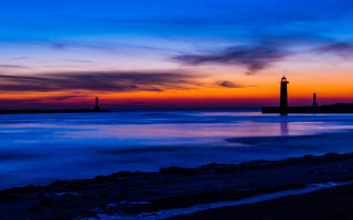 Lighthouse sunset ocean beach waves - wave free wallpaper