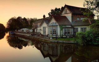 Riverhouse bridge tiltshift sunset architecture - alexander brook free wallpaper
