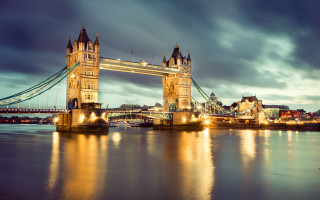 Bridge water sky clouds lights - christopher wren free wallpaper