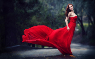 Red dress rain walking forest - her dress free wallpaper
