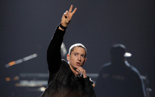 Man microphone hand up background - eddie mendoza free wallpaper