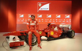 Man sitting on red race - arte povera free wallpaper