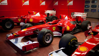 Red ferrari garage raytracing bernardo - other car behind free wallpaper