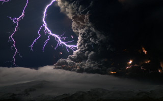 Storm cloud lightning mountain volcano - a large cloud free wallpaper