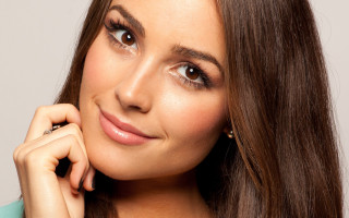 Woman longbrownhair ring pose photorealistic - facial feature free wallpaper